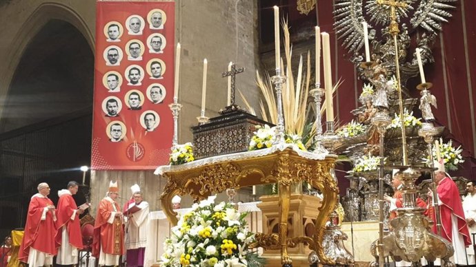Ceremonia de beatificación de 27 mártires dominicos en la Catedral de Sevilla.