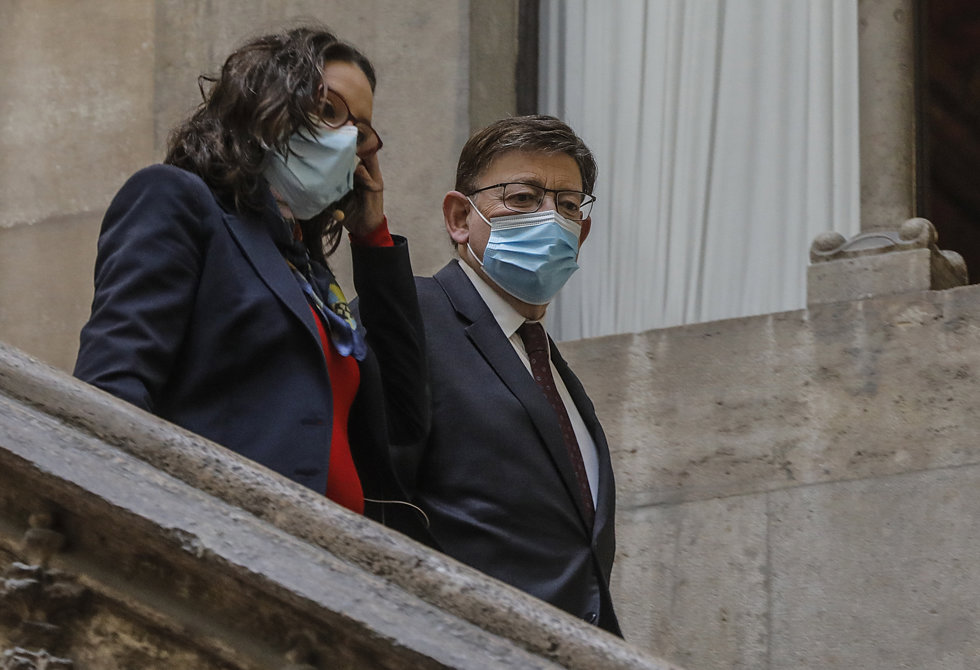 La vicepresidenta y consellera de Igualdad y Políticas Inclusivas, Mónica Oltra y el presidente de la Generalitat, Ximo Puig