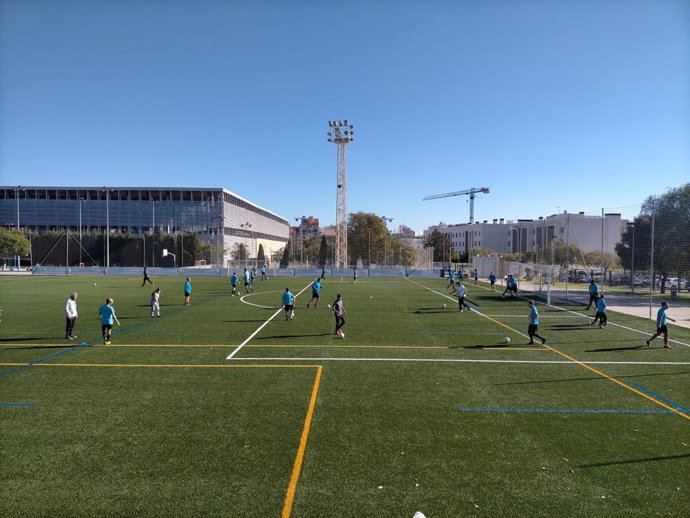 El Polideportivo Sant Ferran acoge actividades de tres federaciones baleares y actividad deportiva de carácter social