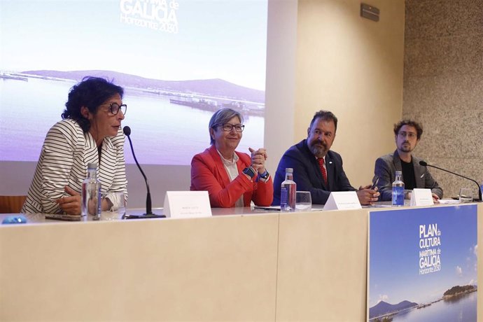 La conselleira do Mar, Rosa Quintana, inaugura el Foro Debate da Cultura Marítima de Galicia, en el Museo do Mar de Galicia, en Vigo.