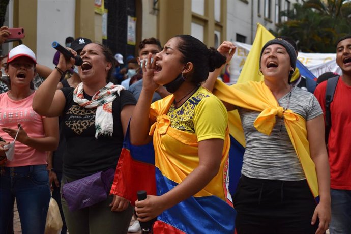 Mujeres colombianas durante una movilización por los Acuerdos de Paz