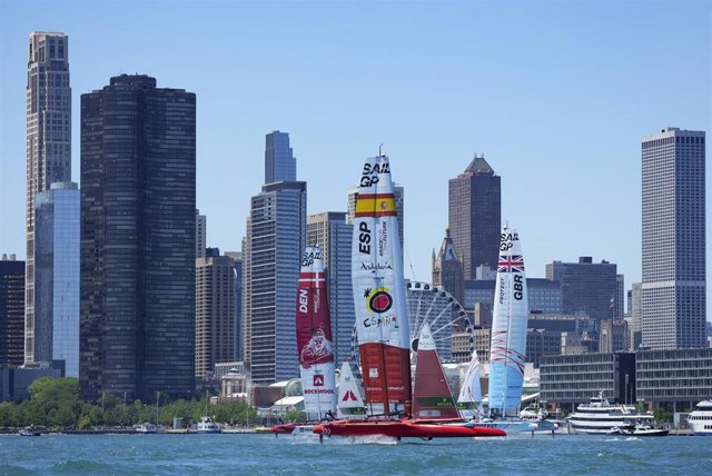 El equipo español de SailGP finaliza sexto en la jornada inicial del T-Mobile United States SailGP-Chicago