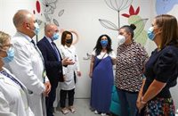 El hospital universitario Reina Sofía estrena una sala de maternidad y lactancia