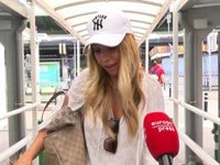 Natalia Rodríguez, aterrada, aterriza en Madrid tras la boda de Chenoa tras sufrir un incidente en el avión