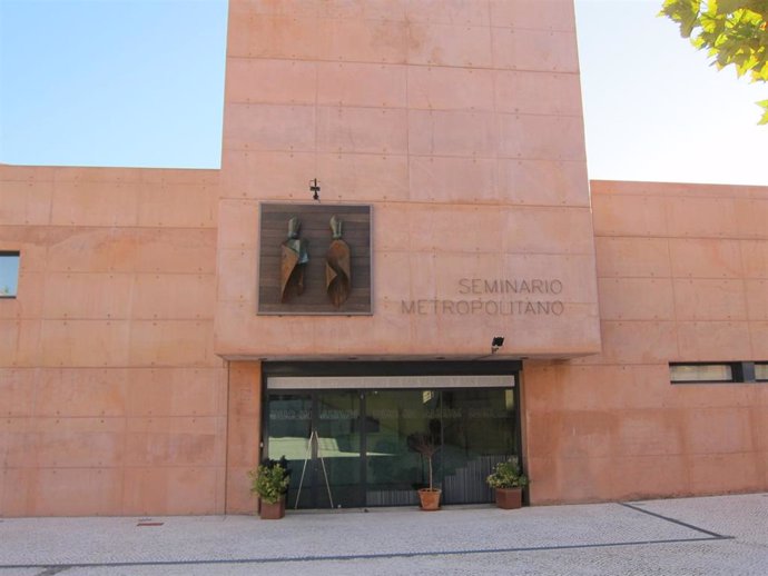 Archivo - Edificio del Seminario Metropolitano de Zaragoza.