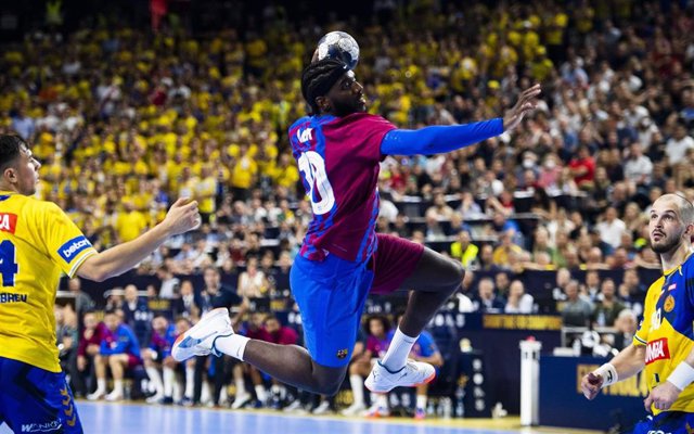 El jugador francés del Barça Dika Mem