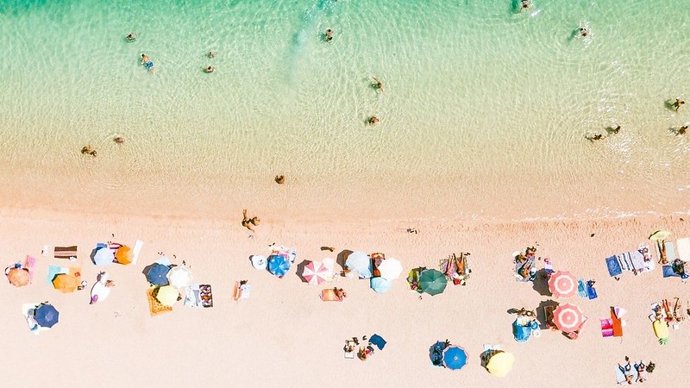 Imagen aéra de una playa