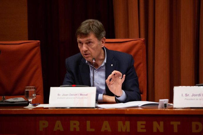 Archivo - Comparecencia del exdirector de Protección Civil, Joan Delort en el Parlament de Cataluya en una comisión sobre los atentados del pasado 17 de agosto. 