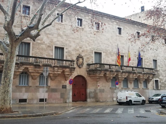 El Palacio de Justicia, sede del Tribunal Superior de Justicia de Baleares (TSJIB) y la Audiencia Provincial, en la plaza Weyler de Palma.