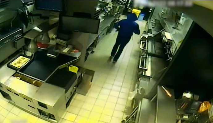 La Policía Nacional detiene en Madrid a un hombre especializado en el robo a restaurantes de comida rápida