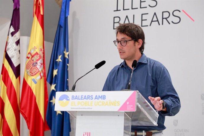 El portavoz del Govern, Iago Negueruela, en rueda de prensa.