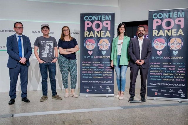 Autoridades en la presentación del Festival Contepopránea de Olivenza 2022