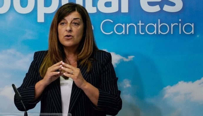 María José Saénz de Buruaga, presidenta del PP de Cantabria