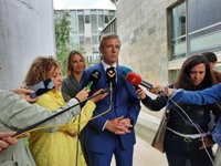 Rueda felicita a Juanma Moreno por sus resultados en las elecciones andaluzas, que aleja a "extremismos y populismos"