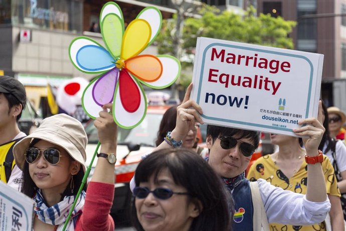 Participantes de desfile del Orgullo Gay celebrado en 2019 en Tokio, la capital de Japón.