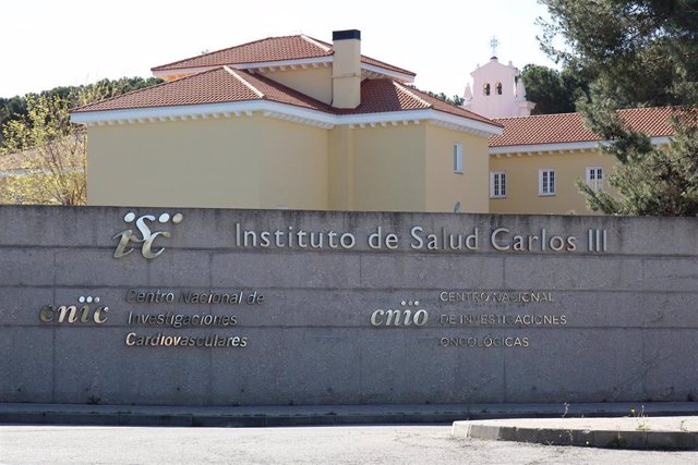 Archivo - Fachada del Instituto de Salud Carlos III, en Madrid (España), a 26 de marzo de 2020.
