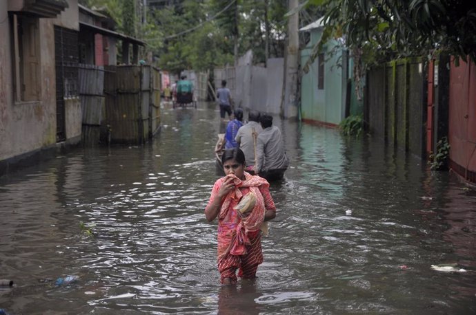 Archivo - Un episodio de inundaciones en Bangladesh