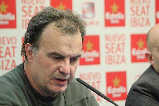 Archivo - Marcelo Bielsa, entrenador del Athletic Club Bilbao en 2012.