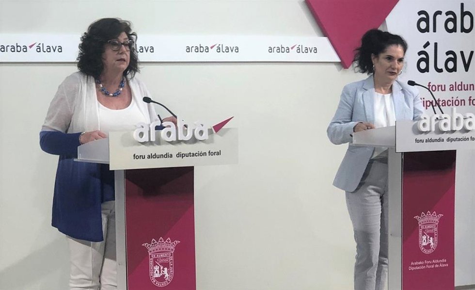 La diputada de Hacienda, Finanzas y Presupuestos, Itziar Gonzalo, en la presentación pública de los datos.