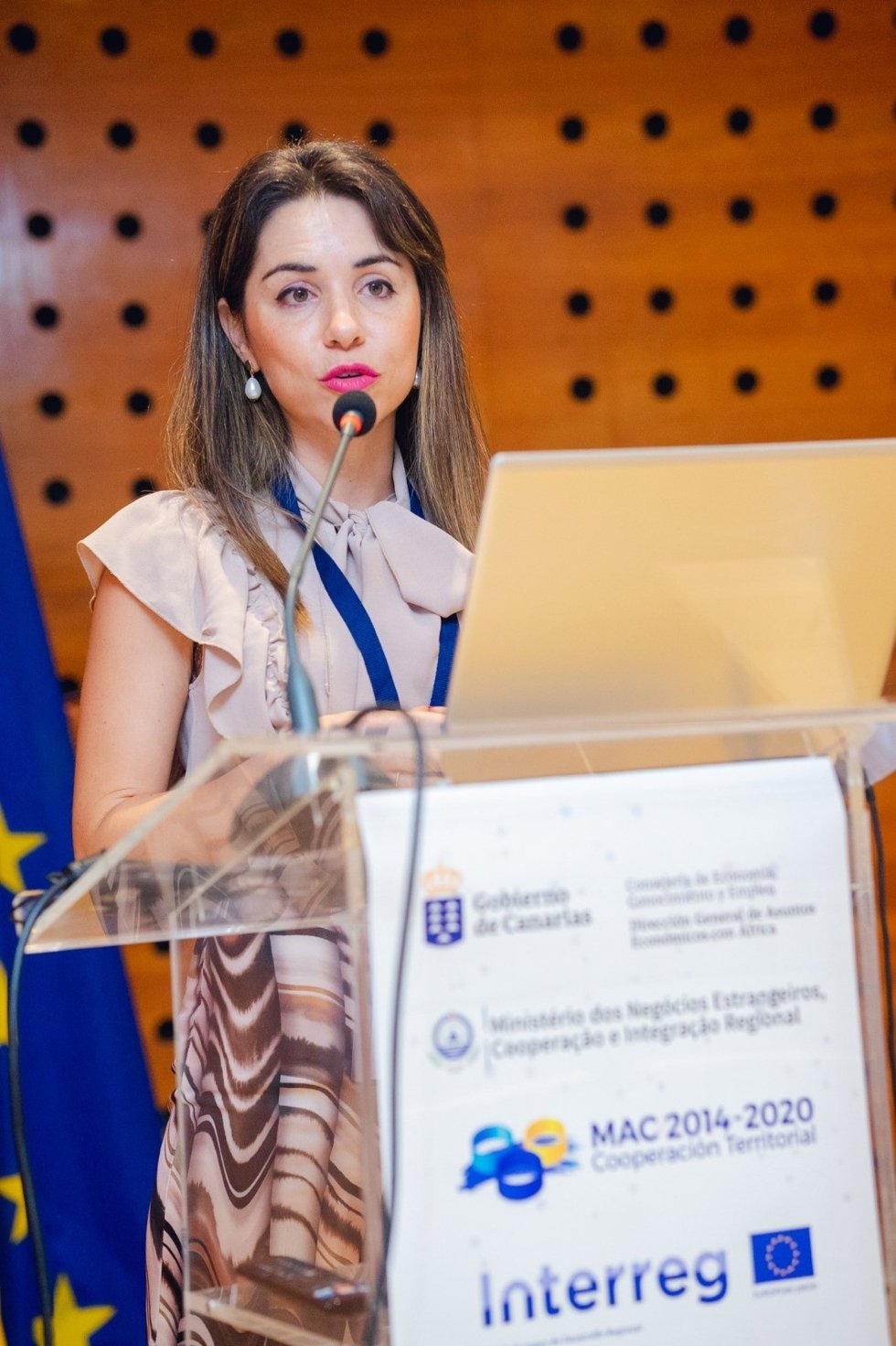 La consejera de Acción Exterior del Cabildo de Tenerife, Liskel Álvarez, interviene en unas jornadas sobre cooperación en vulcanismo en la Macaronesia