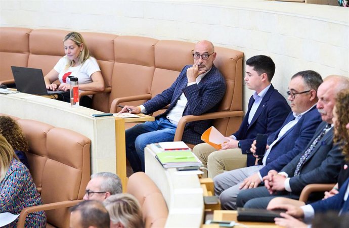 La diputada no adscrita Marta García y los diputados de Cs en el Hemiciclo tras la expulsión de la primera del grupo parlamentario