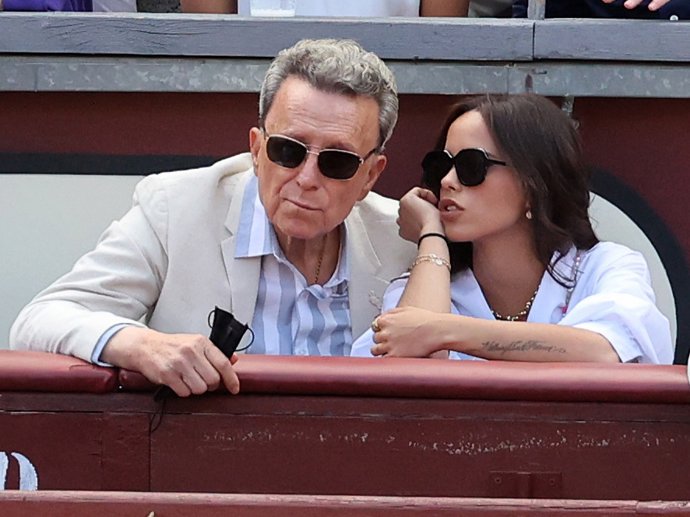 Archivo - José Ortega Cano y Gloria Camila durante una corrida de toros en la Plaza de las Ventas, a 15 de mayo de 2022, en Madrid