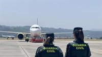 Desalojan del aeropuerto de Loiu a un pasajero de un vuelo Bilbao Frankfurt que exigía sentarse en primera clase
