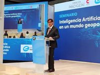 Illa (PSC) pide a las instituciones catalanas que "se centren en lo que hay que estar centrado"