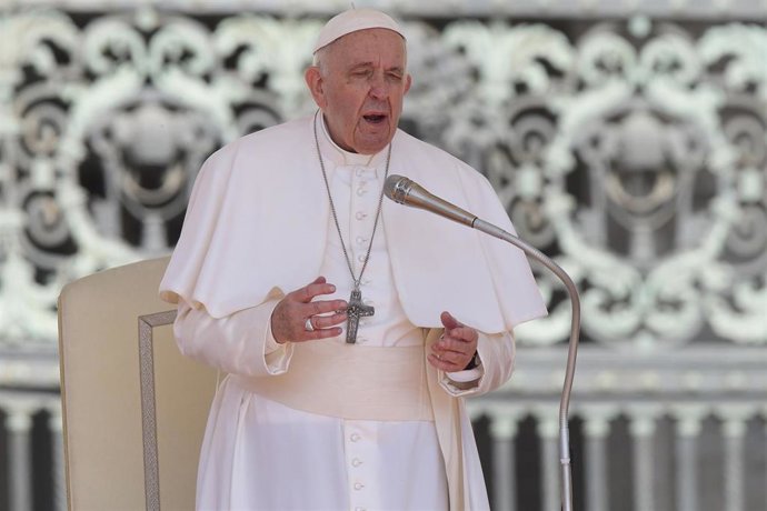 01 June 2022, Vatican, Vatican City: Pope Francis leads his wednesday General audience at St. Peter's Square. Photo: Evandro Inetti/ZUMA Press Wire/dpa