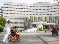 El hospital Macarena destaca sus 20 unidades o servicios catalogados de "referencia" por su especialización