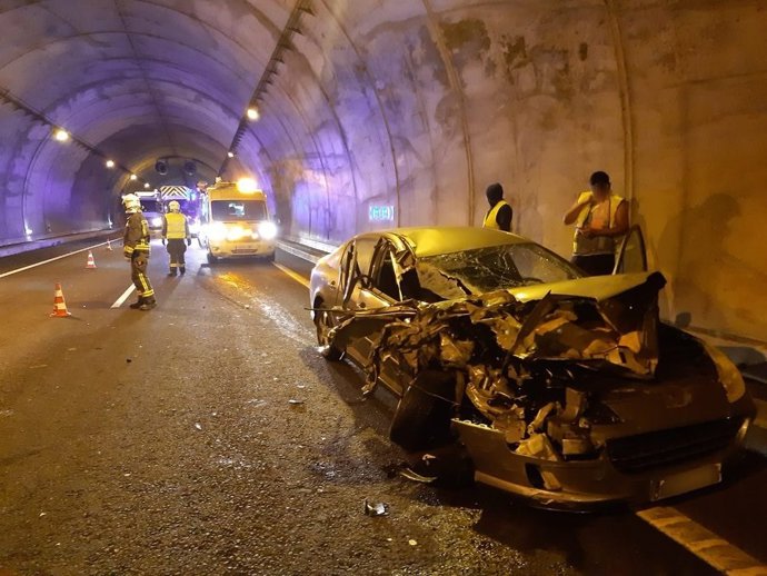 Accidente en el tunel de Pedredo