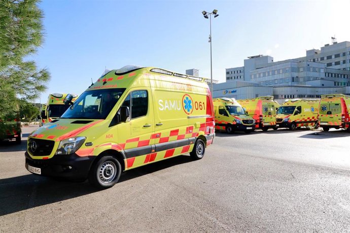 Archivo - Ambulancias del SAMU 061. 