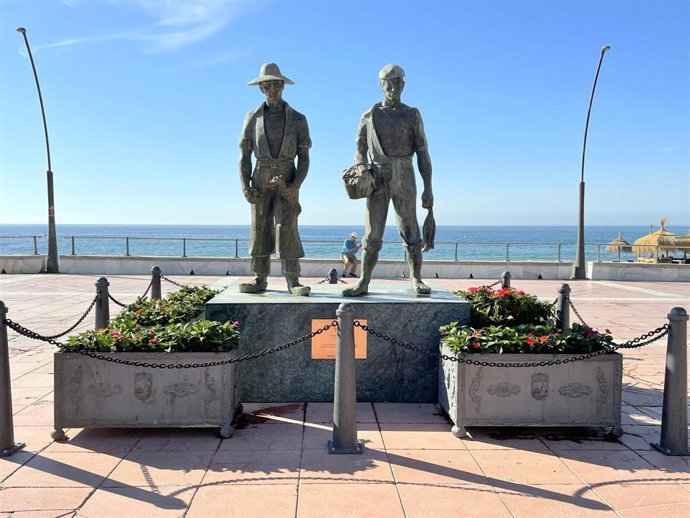 El Ayuntamiento de Estepona concluye la restauración de 12 obras incluidas en la Ruta de las Esculturas