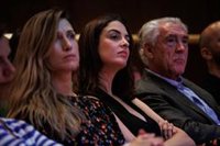 Maestre exige a Almeida que ponga bandera en Cibeles, lamenta "falta de cintura de PP" y el "ridículo" de la coalición