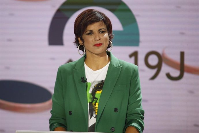 La candidata de Adelante Andalucía a la presidencia de la Junta de Andalucía, Teresa Rodríguez, previo al debate en RTVA entre los candidatos a la Presidencia de la Junta de Andalucía a 13 de junio del 2022 en (Sevilla, Andalucía) (Foto de archivo).