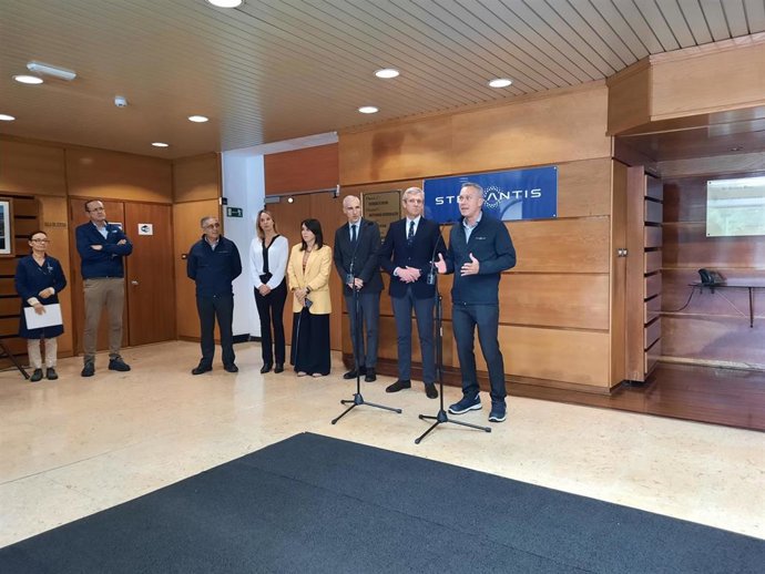 Bueno y Rueda atendiendo a los medios de comunicación este martes.