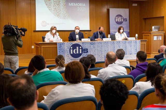 Acto de presentación de la memoria anual de actividades del Instituto de Investigación Sanitaria de Santiago de Compostela (IDIS).
