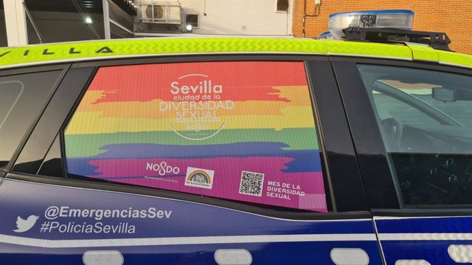 Coche patrulla de la Policía Local hispalense