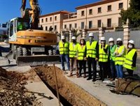 Crespo valora el "buen ritmo" de las obras para conectar La Pipa y San Cristóbal en Almería, que rozan el 75 por ciento