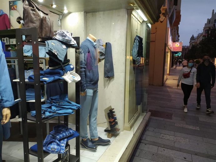 Un comercio de ropa en el centro de Córdoba.