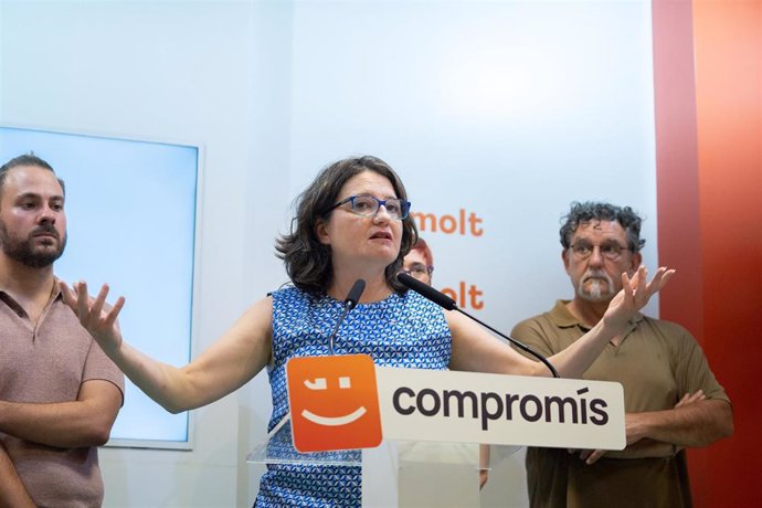 La hasta ahora vicepresidenta de la Generalitat valenciana y portavoz del Consell, Mónica Oltra, comparece para anunciar su dimisión. 