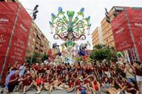 Pere Baenas brinda a Florida-Portazgo el primer premio de Especial de las Fogueres de 2022