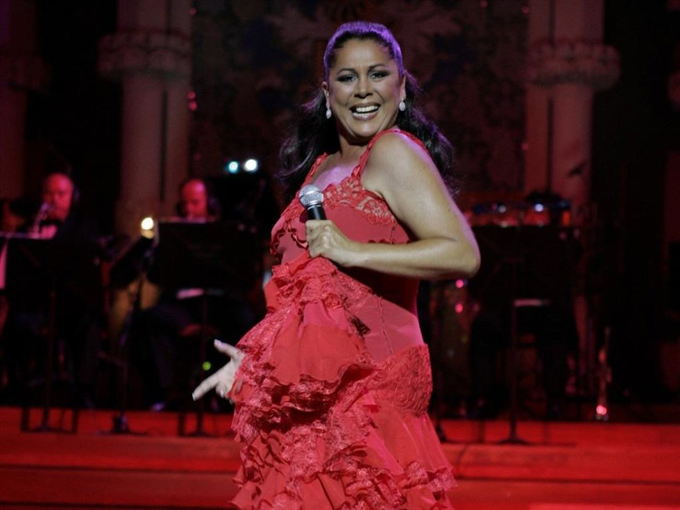 Archivo - ISABEL PANTOJA OFRECE CONCIERTO EN EL PALAU SAN JORDI DE BARCELONA        Europa Press Reportajes / Europa Press    (Foto De ARCHIVO)    26/7/2004