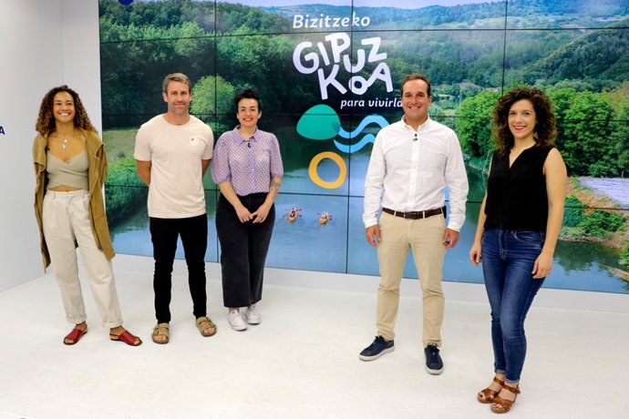 Presentación de la campaña turística 'Bizitzeko Gipuzkoa/Gipuzkoa para vivirla'