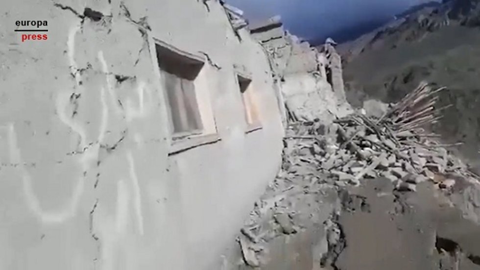 Más de 280 personas fallecidas por un terremoto en el este de Afganistán