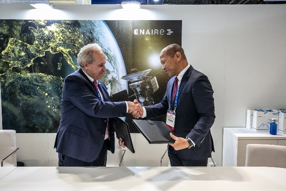El CEO de ASA, Jorge Benchimol Duarte, y el director general de Enaire, Ángel Luis Arias.