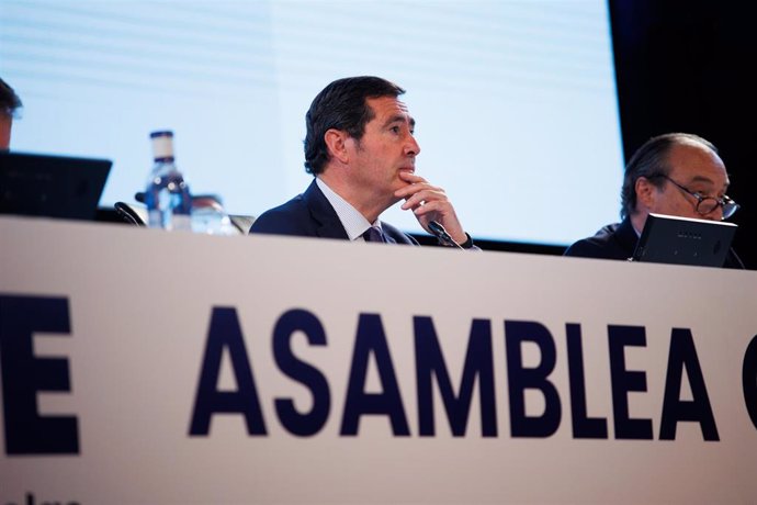 El presidente de la Confederación Española de Organizaciones Empresariales (CEOE), Antonio Garamendi, durante la Asamblea General 2022 de la CEOE, en la sede del Comité Olímpico Español (COE), a 22 de junio de 2022, en Madrid (España). 