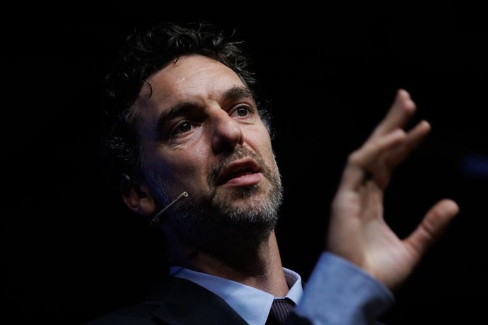 El exjugador de baloncesto Pau Gasol interviene en la IV edición de Santander WomenNOW, Edificio Beatriz Madrid, a 16 de junio de 2022, en Madrid (España). Bajo el título 'El liderazgo en tiempos inciertos', el congreso cuenta con más de 30 speakers int