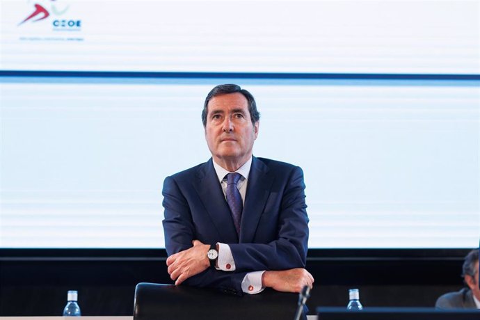 El presidente de la Confederación Española de Organizaciones Empresariales (CEOE), Antonio Garamendi, durante la Asamblea General 2022 de la CEOE, en la sede del Comité Olímpico Español (COE), a 22 de junio de 2022, en Madrid (España).