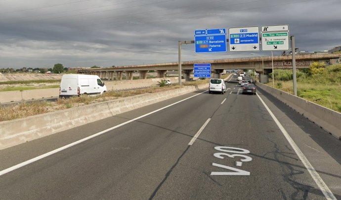 Carretera V-30 a su paso por Valncia
